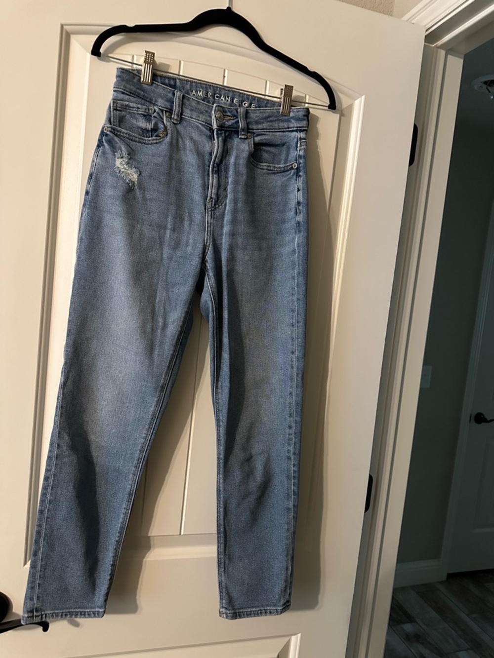 American Eagle Outfitters Light Blue Mom Jeans